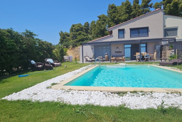 Townhouse for sale in Chalkidiki