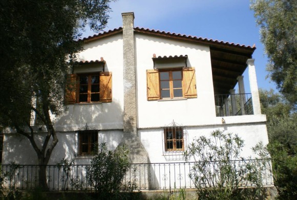 House for sale in Evia