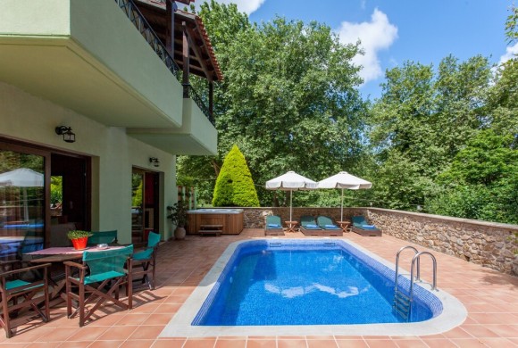 Villa for sale in Chania Prefecture