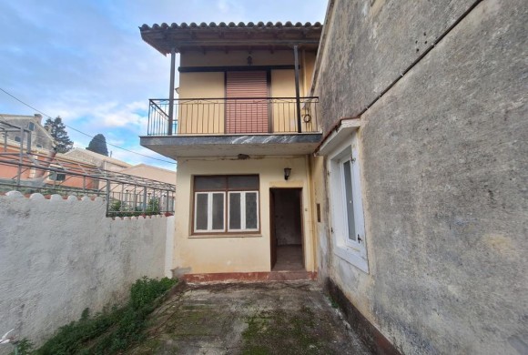 Townhouse for sale in Corfu Prefecture