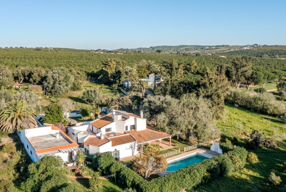 Villa for sale in Lagos