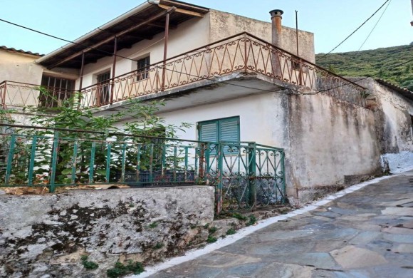 Townhouse for sale in Corfu Prefecture