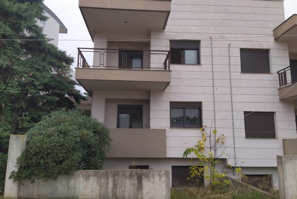 Townhouse for sale in Suburbs