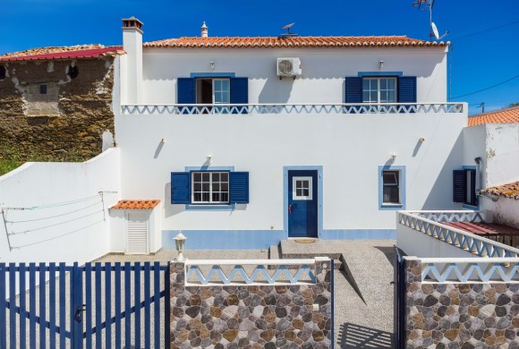 Villa for sale in Mértola