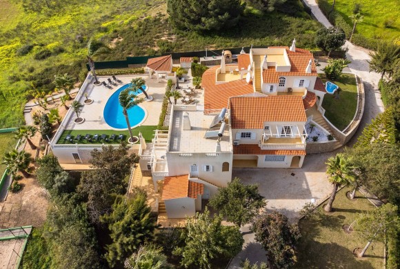 Villa for sale in West algarve