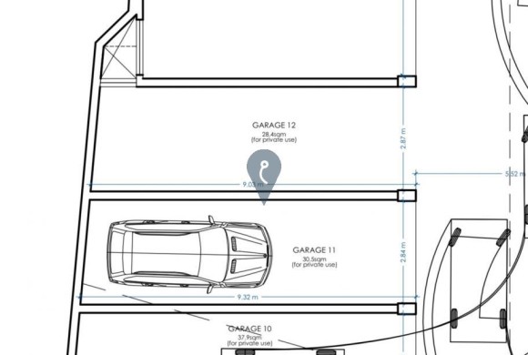 Garage / Parking Space for sale in Qala