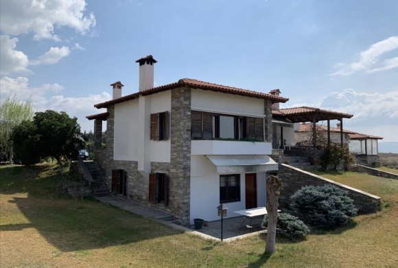 House for sale in Suburbs