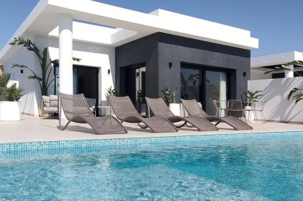 Villa for sale in