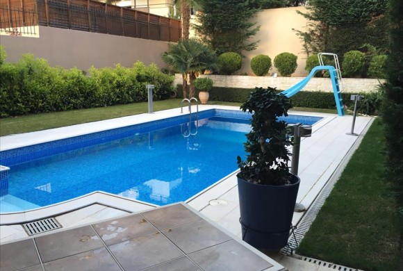 Villa for sale in Center