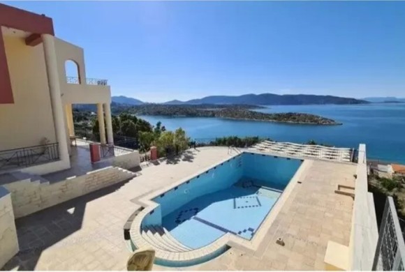Villa for sale in Rest of Attica