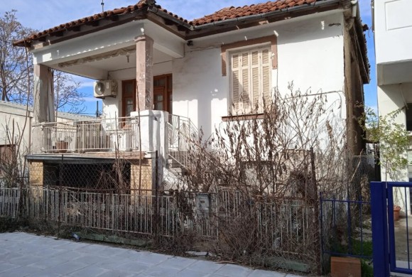 Land for sale in Suburbs