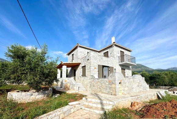 House for sale in Peloponnese