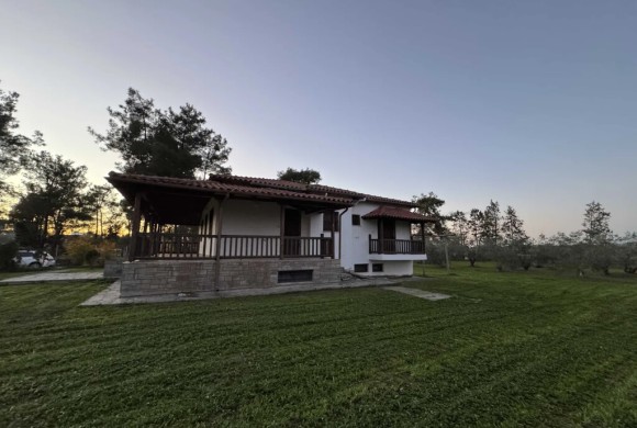 House for sale in Suburbs