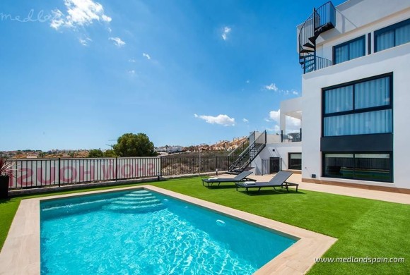 Villa for sale in Alicante