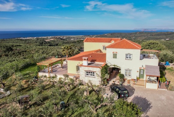 Villa for sale in Crete