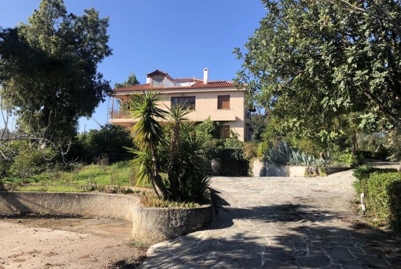 House for sale in Evia