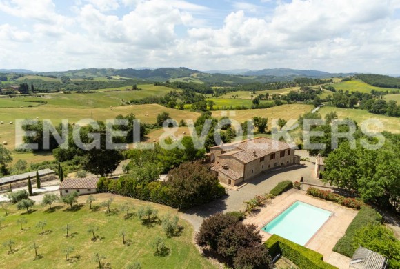 Villa for sale in Tuscany