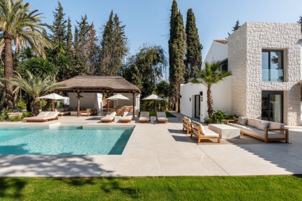 Villa for sale in