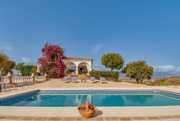 Villa for sale in Malaga