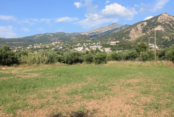 Land for sale in Achaia