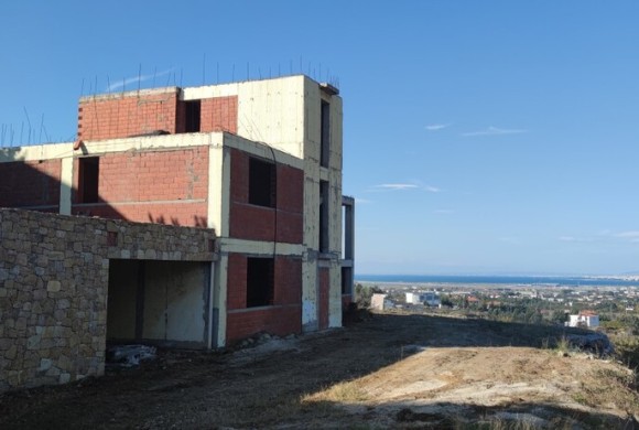 Villa for sale in Suburbs