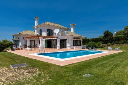 Villa for sale in