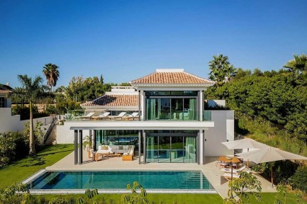 Villa for sale in