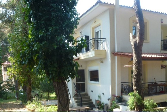 Townhouse for sale in Suburbs