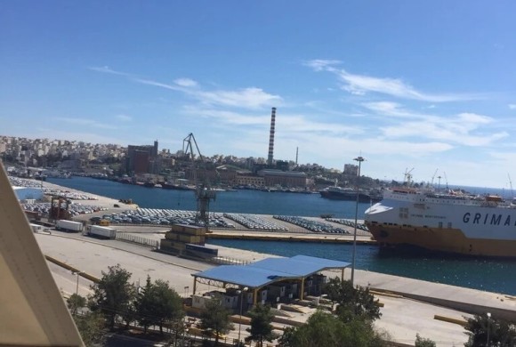 Apartment for sale in Piraeus suburbs