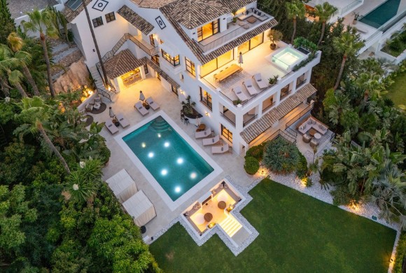 Villa for sale in Marbella