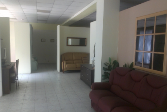 Commercial property for sale in Paola