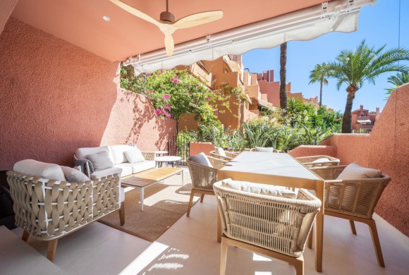 Townhouse for sale in Aloha