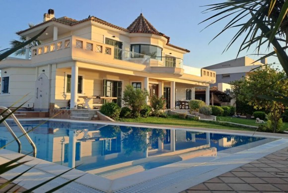 Villa for sale in Rest of Attica