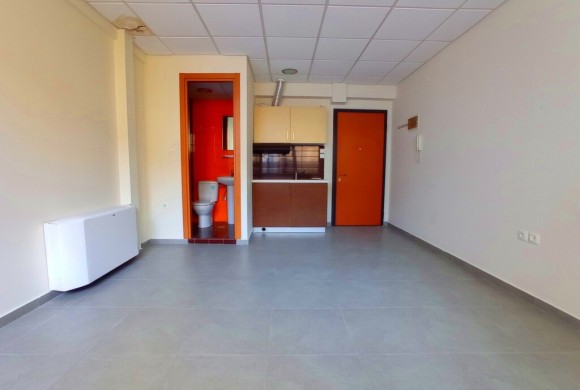 Complex for sale in Municipality