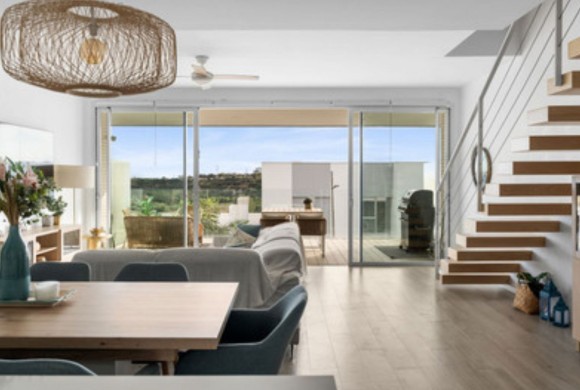 Townhouse for sale in New Golden Mile