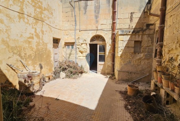 Townhouse for sale in Lija