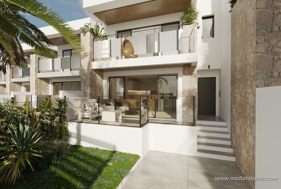 Townhouse for sale in Alicante