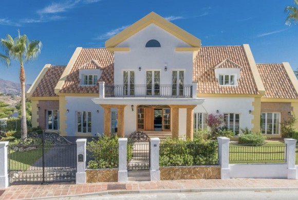 Villa for sale in La Cala Golf