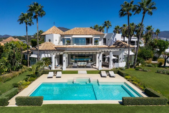 Villa for sale in Malaga