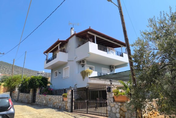 House for sale in Peloponnese