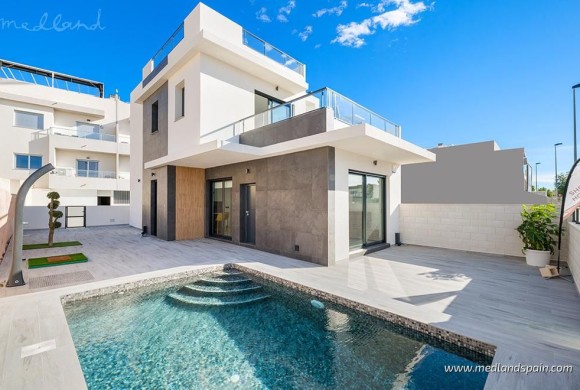 Villa for sale in Alicante