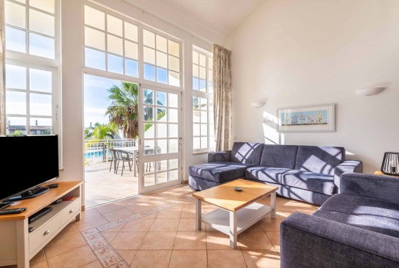 Villa for sale in Central algarve