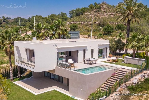 Villa for sale in Alicante
