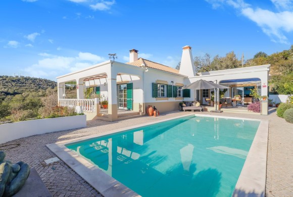 Villa for sale in East algarve