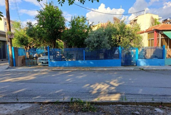 House for sale in Suburbs