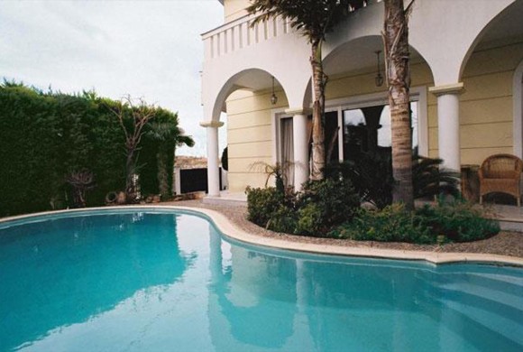 Villa for sale in South
