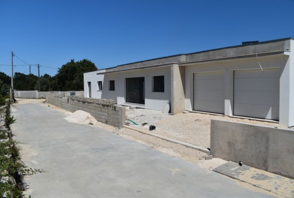 Villa for sale in Leiria