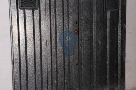 Garage / Parking Space for sale in