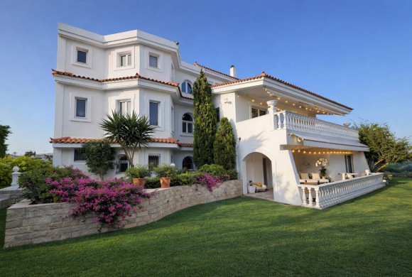 Villa for sale in Rest of Attica