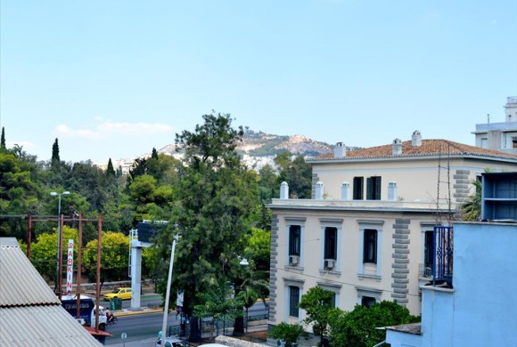 Building for sale in Center